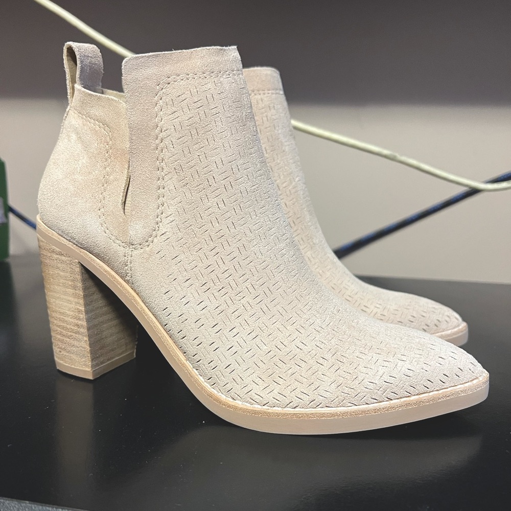 Dolce Vita Heel Booties
